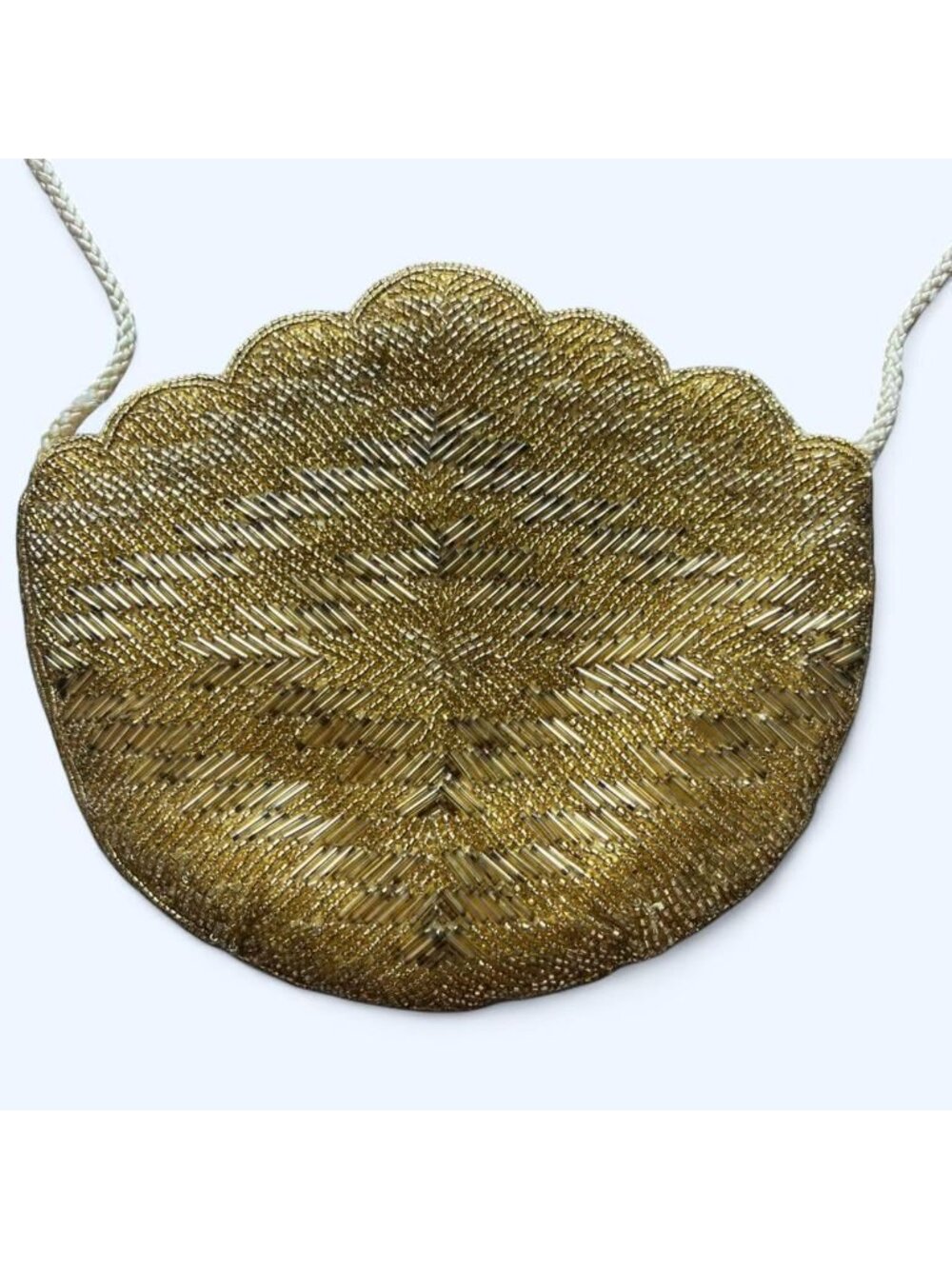 Vintage 60s Style Magid Gold Beaded Scalloped Evening Bag Dainty Demure Elegant - Picture 2 of 7